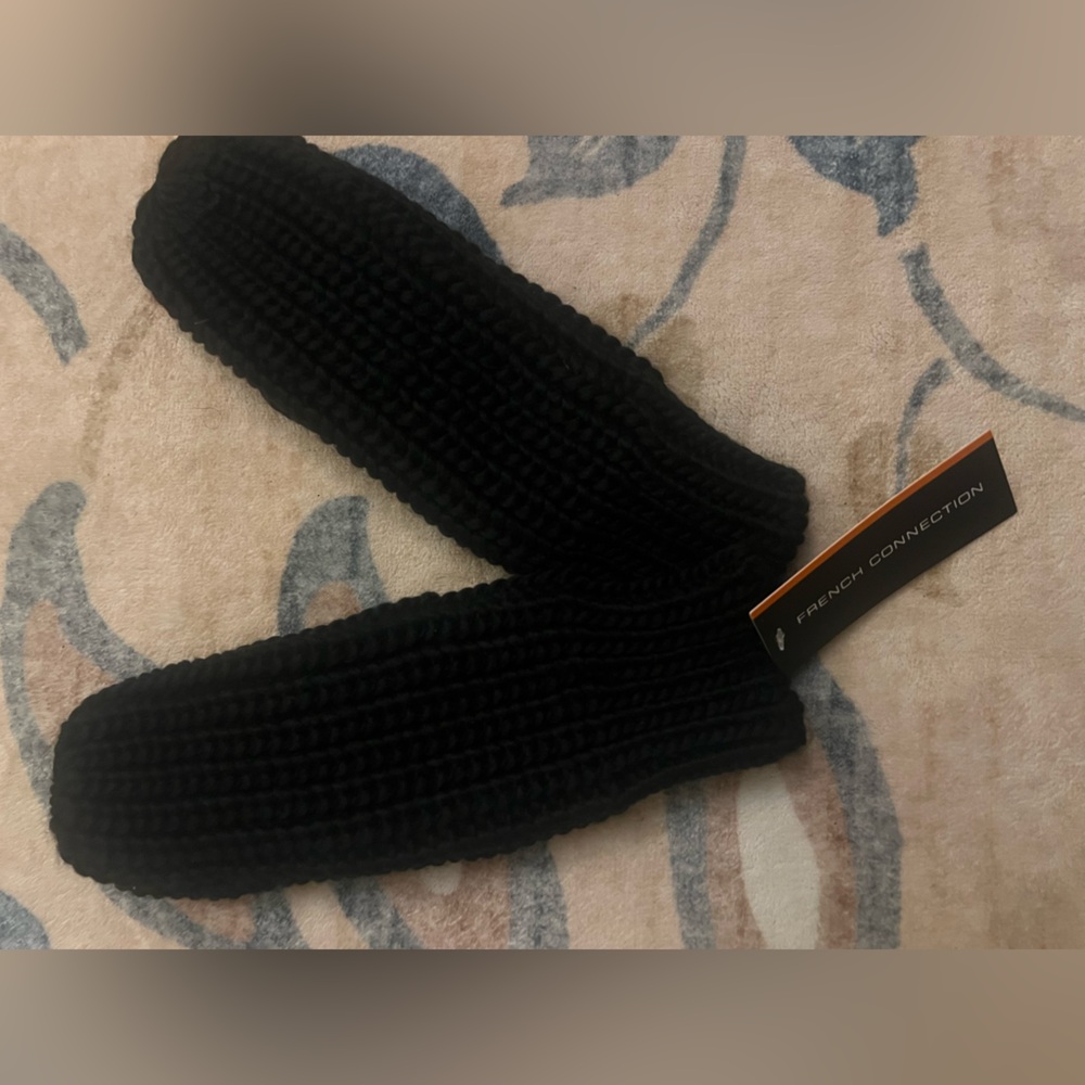 French Connection Black Knit Gloves